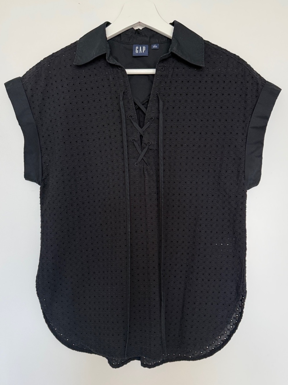 GAP Black Eyelet Lace-Up Short Sleeve Top - Small